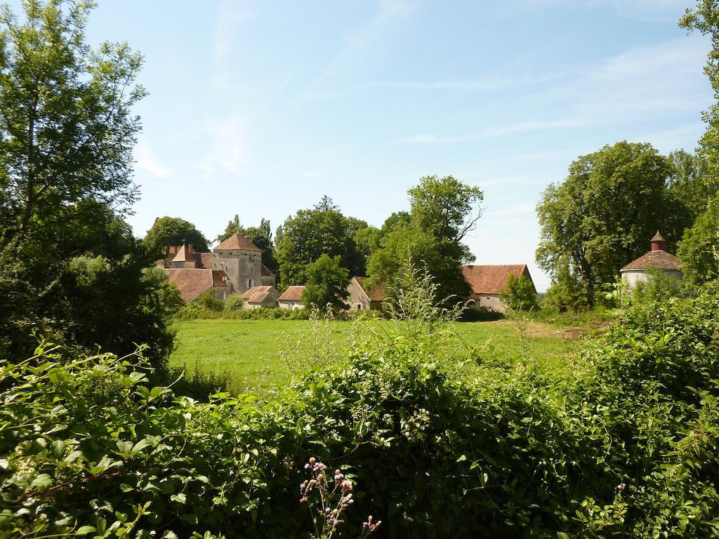 Chateau De Vesset Tréteau Exteriör bild